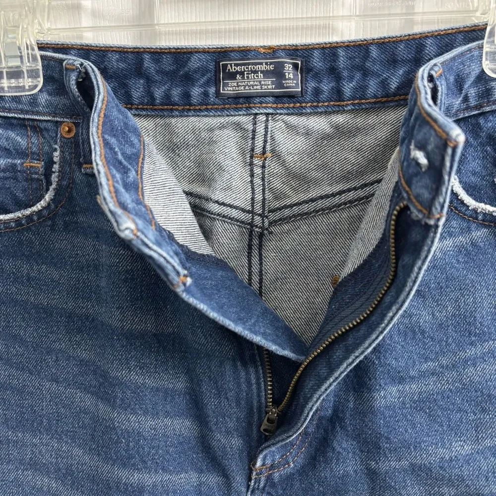 Abercrombie & Fitch Denim Skirt Size 32 / 14 Zoe Y2K Mini Jean - Image 3