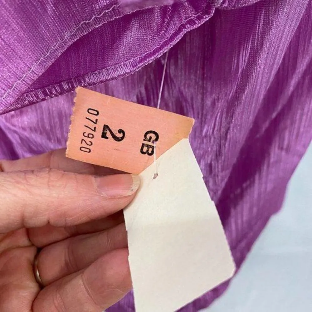 Vintage Shiny Nylon Short Sleeve Sleep Top Purple Womens Size Medium Dead Stock - Image 5