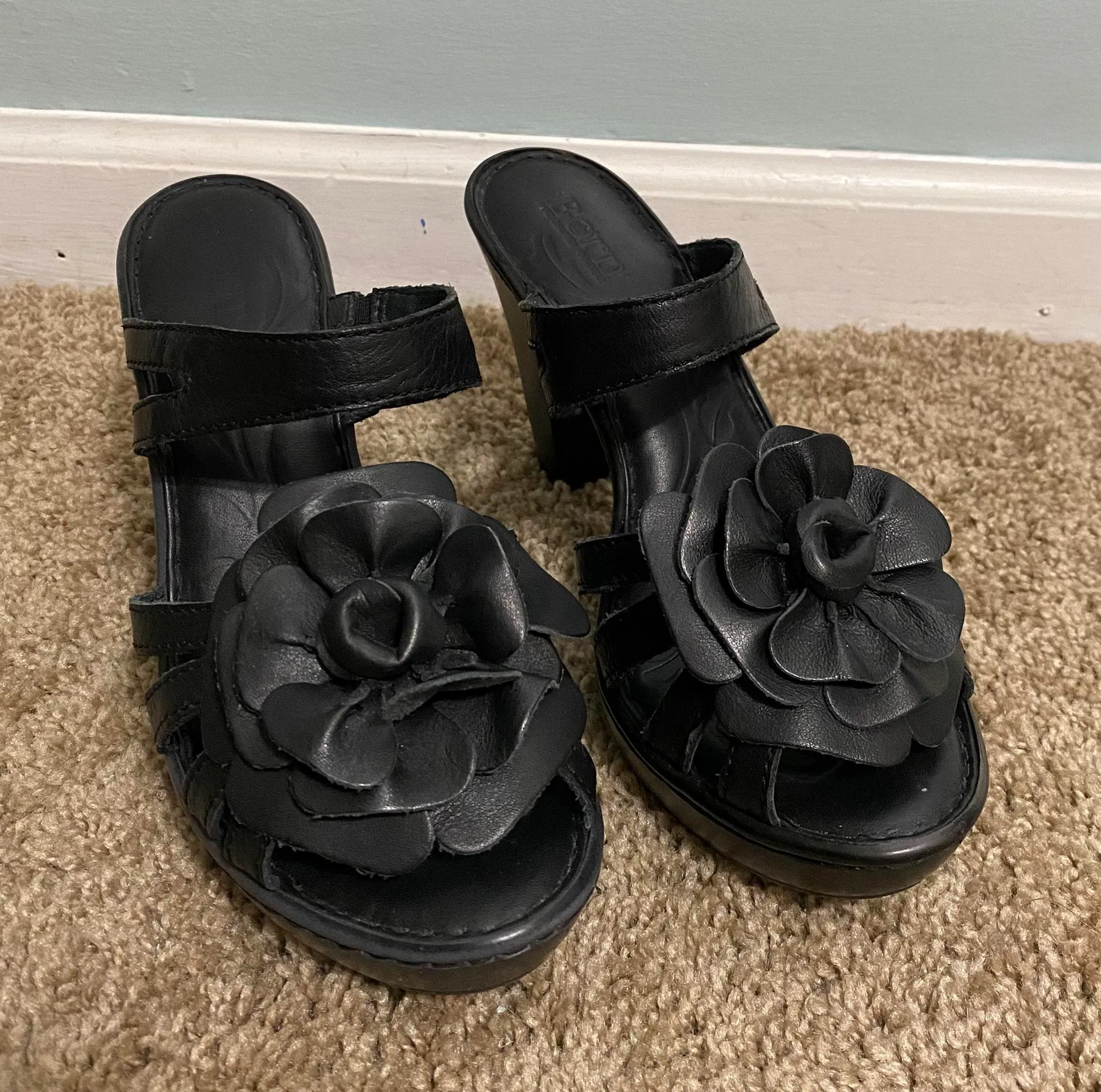 Born Heels Black Size 8 - Image 5