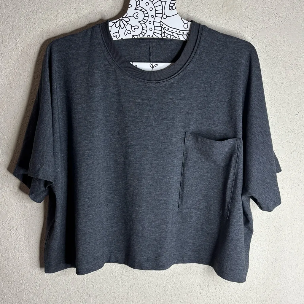 Lululemon Check the Box Short Sleeve size 6 - Image 2