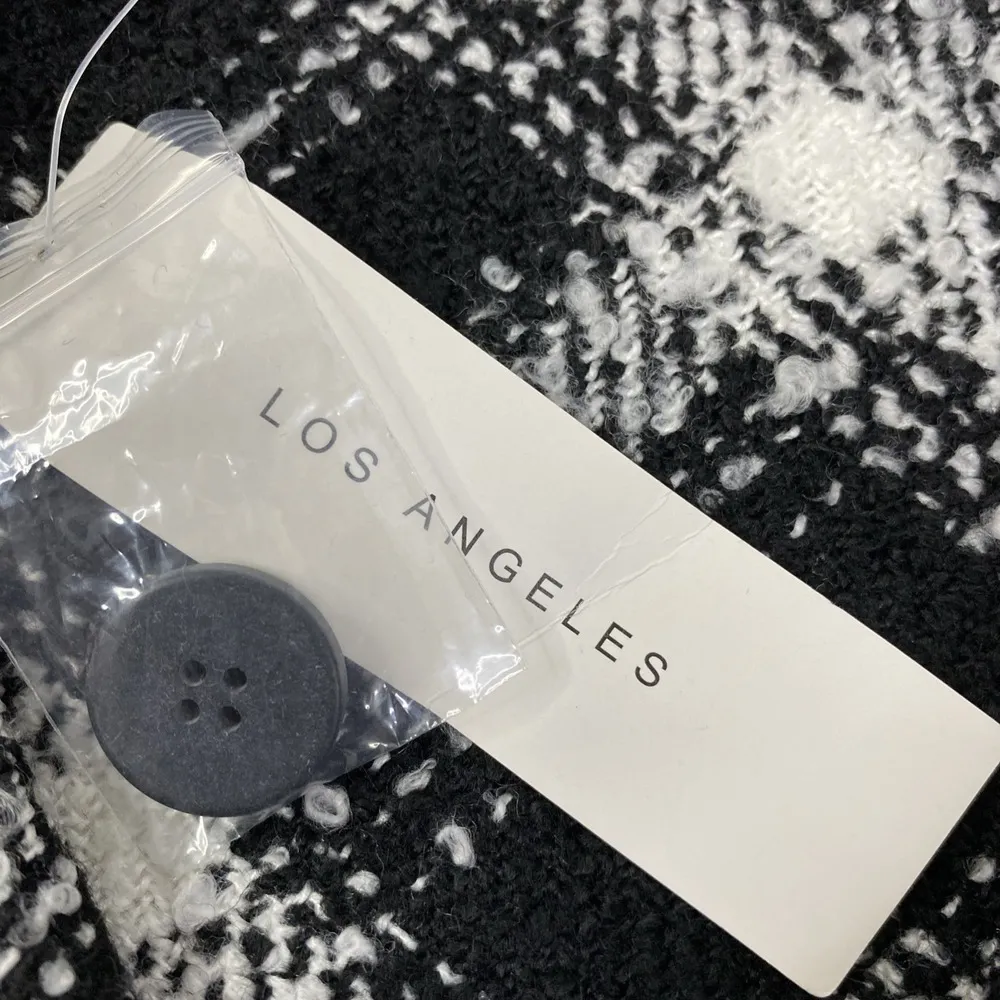 TIMING Shirt Jacket Womens Black/White Sz M Plaid Shacket Wool Flannel Style NWT - Image 4