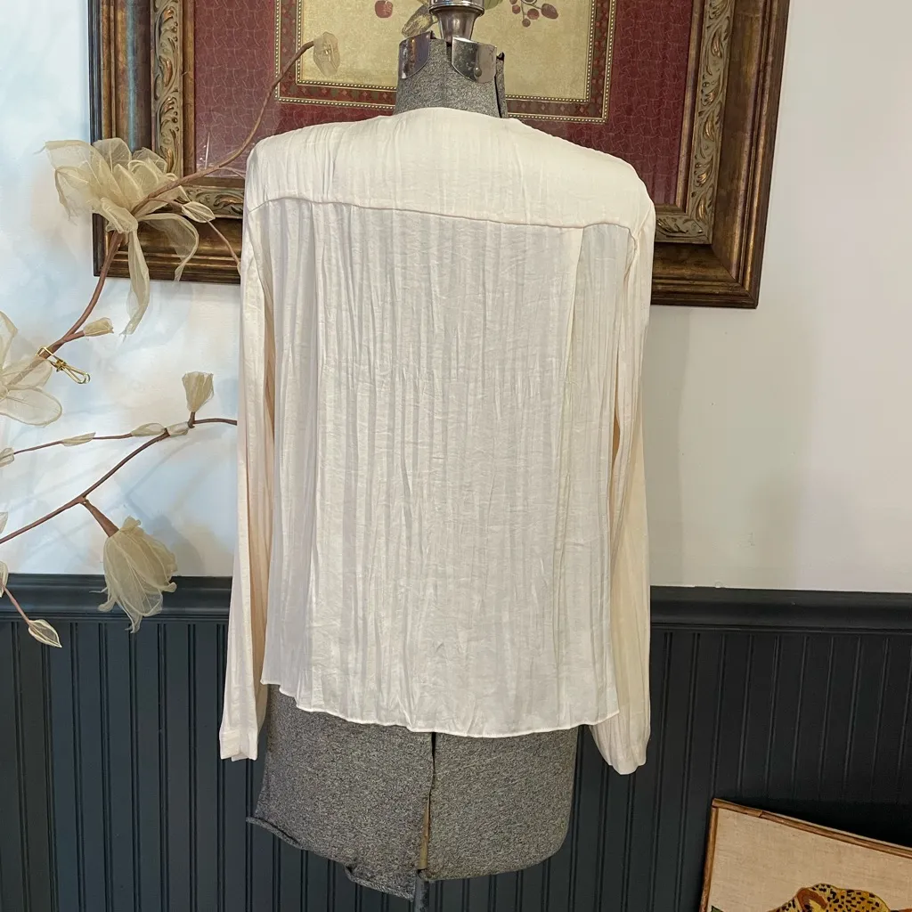Vince Plisse Ivory Crinkled Button Front Top – Lightweight Textured Blouse~S 🧡🎀 - Image 6