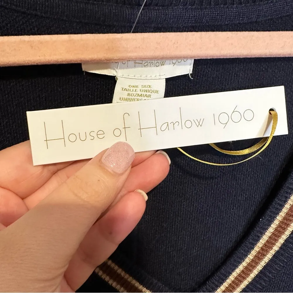 NWT house of harlow 1960 sweater poncho - Image 3