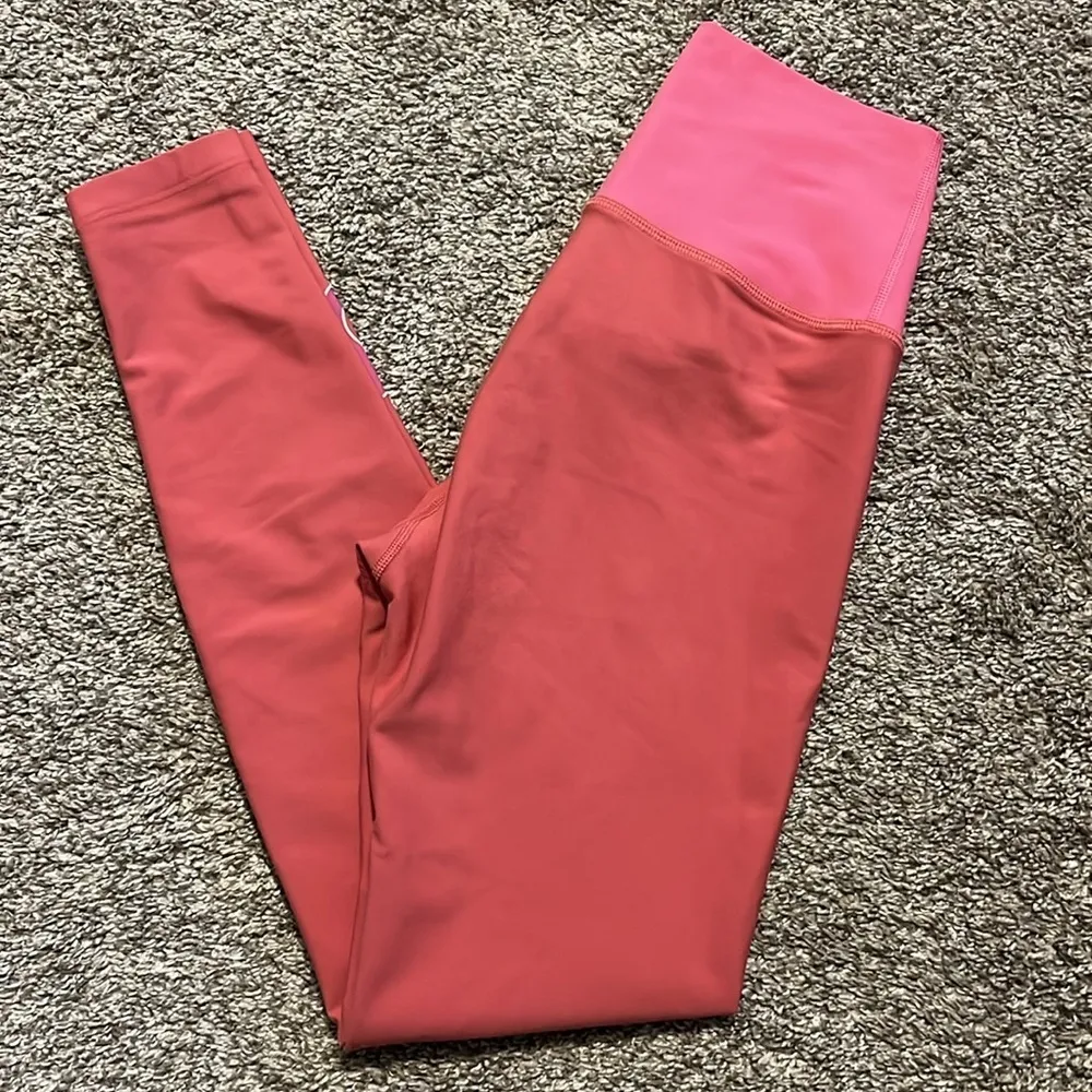 Peloton Cadent‎ High Rise Cross-Front Pink Legging Small - Image 9