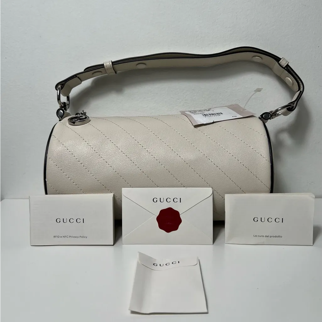 Gucci GG Blondie Logo Small Leather Circle Cylindrical Barrel Shoulder Bag Purse - Image 4