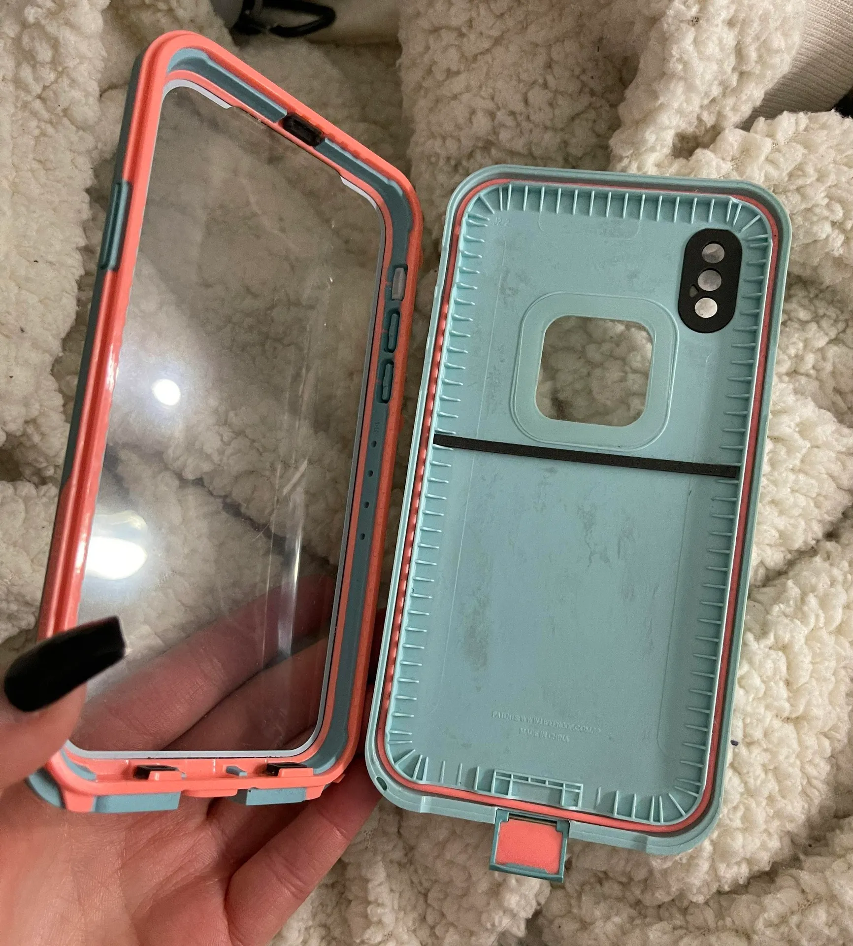 Lifeproof iphone x  case - Image 2