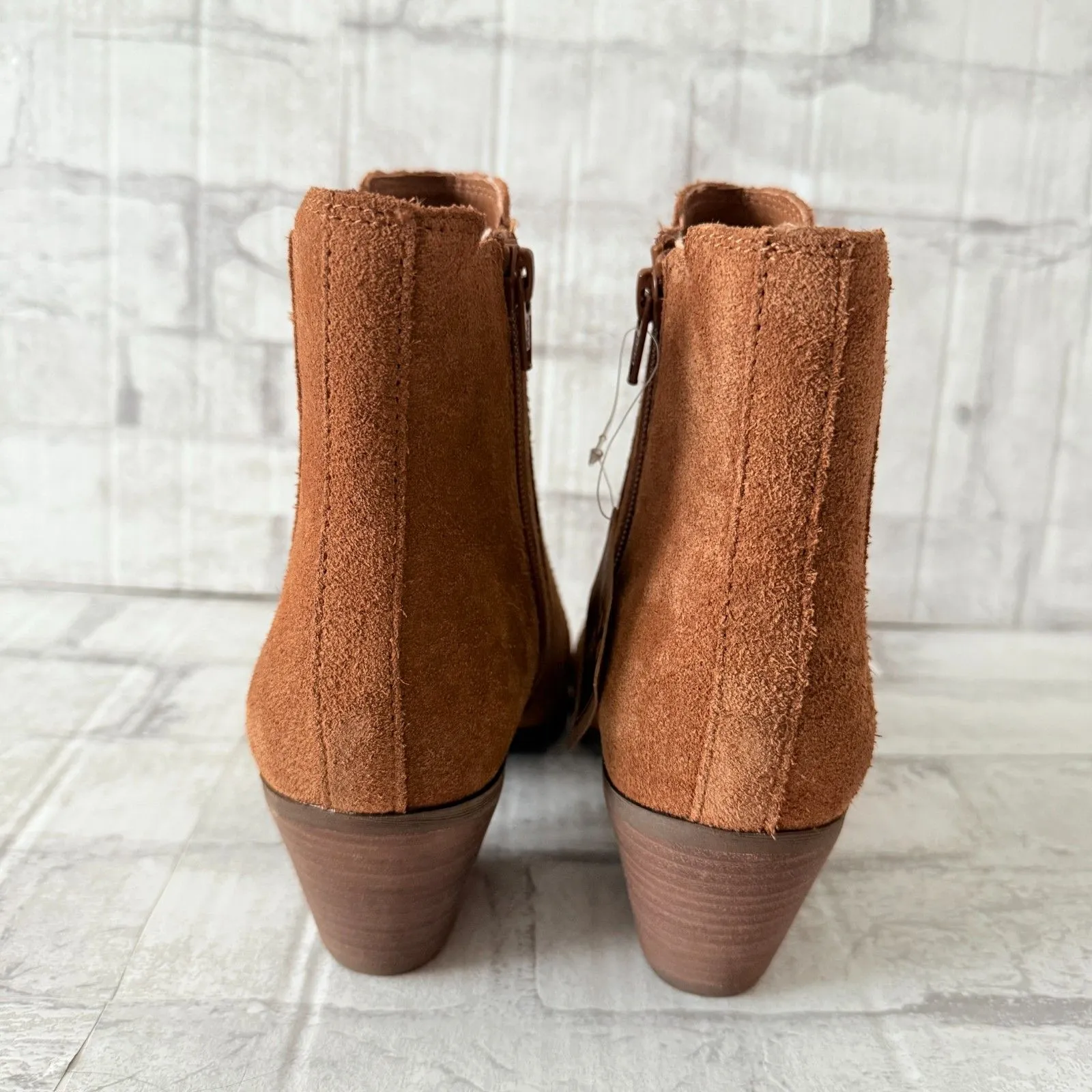 NWT Frye Sandra Chelsea Block Heel Western Booties Cognac Suede Leather Sz 6.5 - Image 4