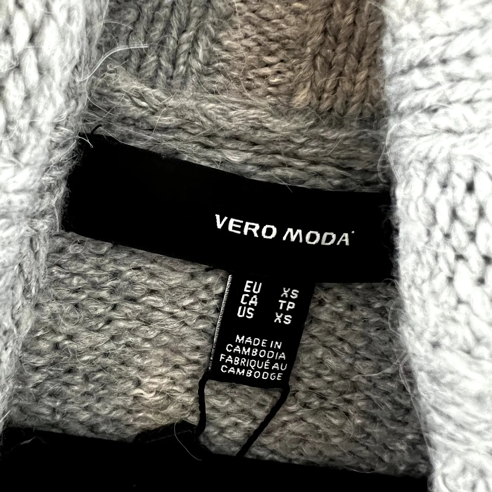 VERO MODA  NWT Gray Turtle Neck Pullover Sweater Size XS - Image 6