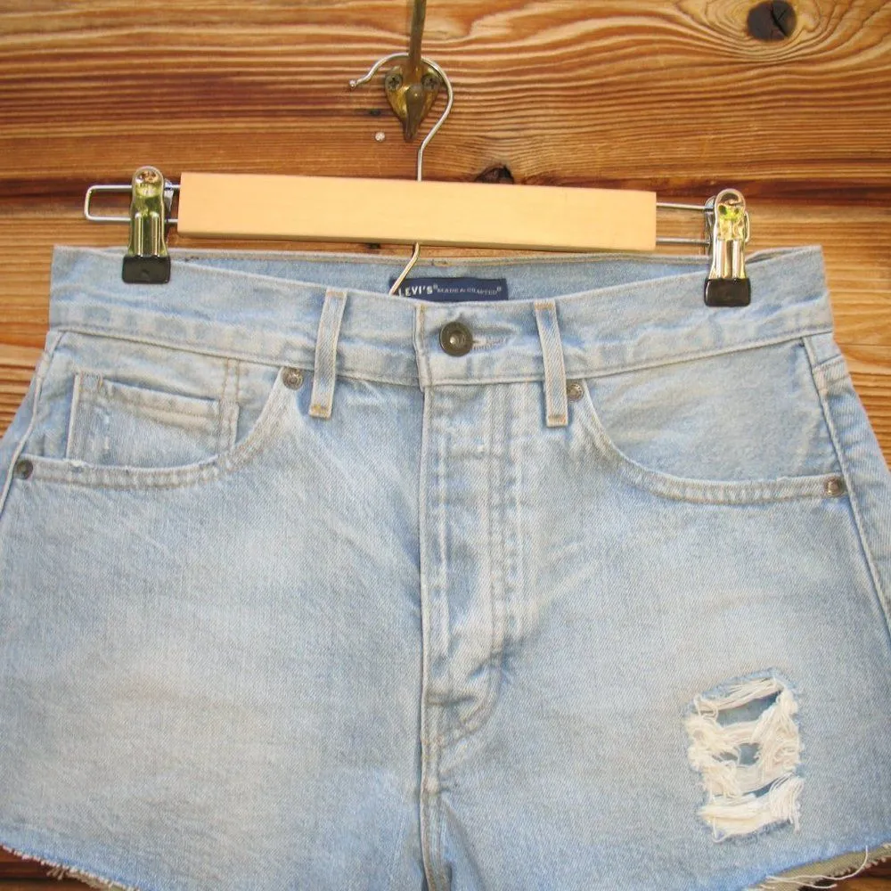 NWOT Levis Made and Crafted Cheeky Light Wash High Rise Cut Off Shorts - Image 4