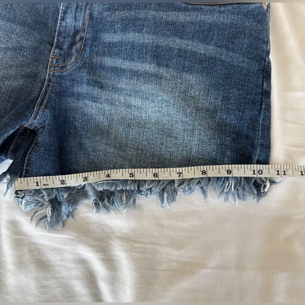 Just USA Dark Wash Frayed Cutoff Denim Shorts Women's Size 29 - Image 9