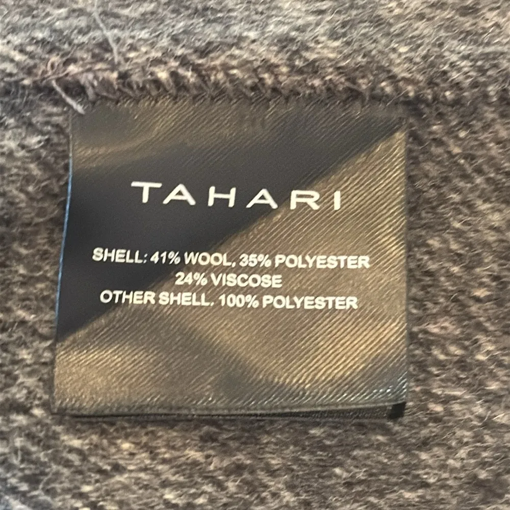 Like new gray Tahari wool-blend jacket / blazer /mini coat. Handmade super soft! - Image 4