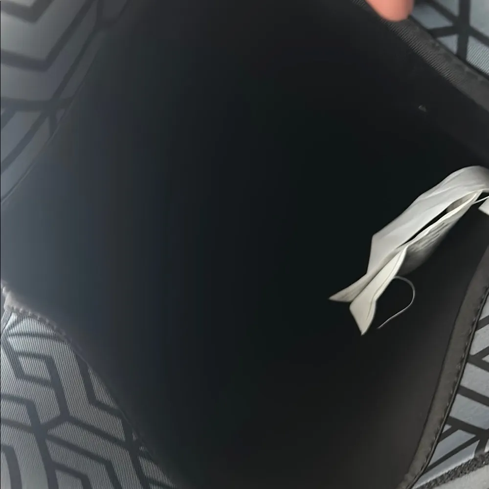 HP Black and Gray Patterned Laptop Sleeve - Image 3