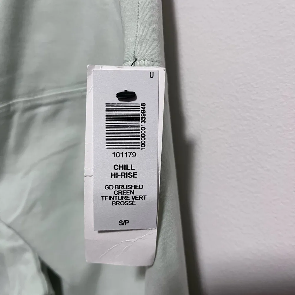 ARITZIA TNA CHILL Hi-Rise Cheeky Ankle Leggings NWT Sz S. Stretch Soft Green - Image 9