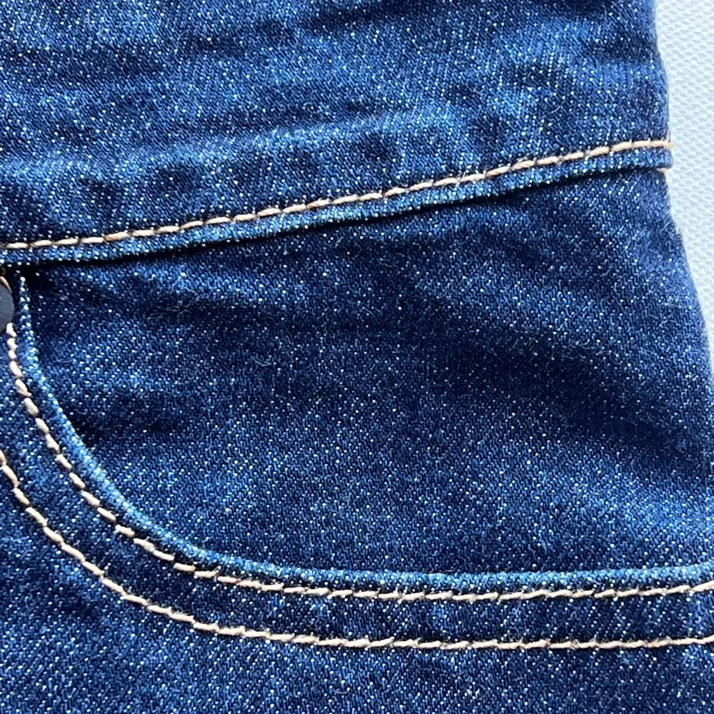 BDG Shortie Denim shorts - Image 3