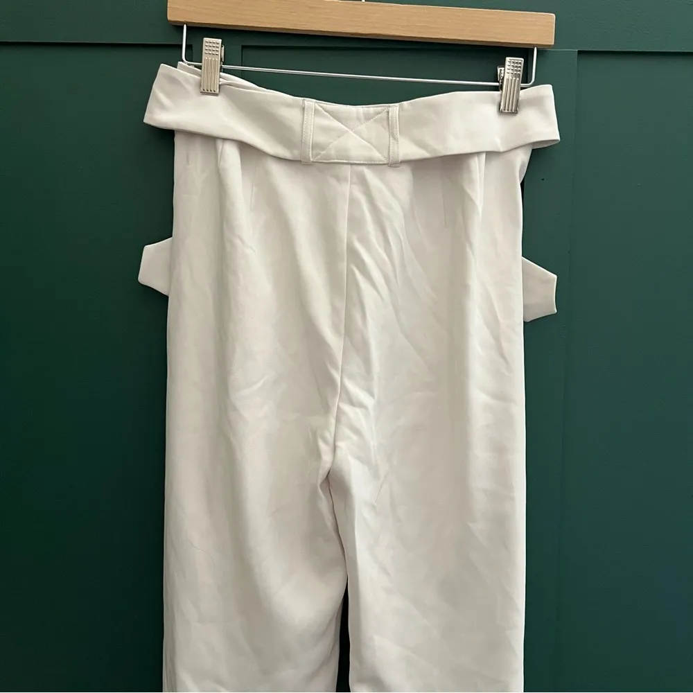 For Love & Lemons “Natasha” Wide Leg Belted Pant In Cream - Image 9