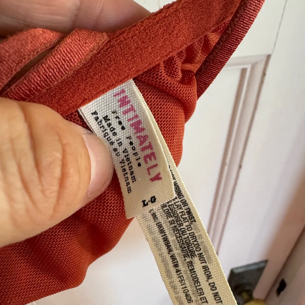 Free People rust lace bandeau bralette size large - Image 6