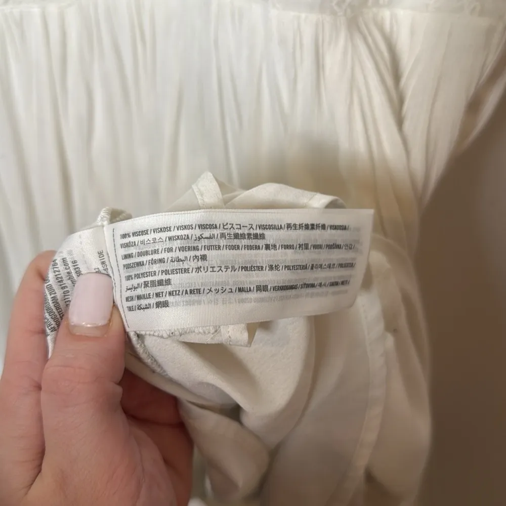 Hollister Women’s Lace Up Whjte Babydoll Mini Dress size M - Image 4