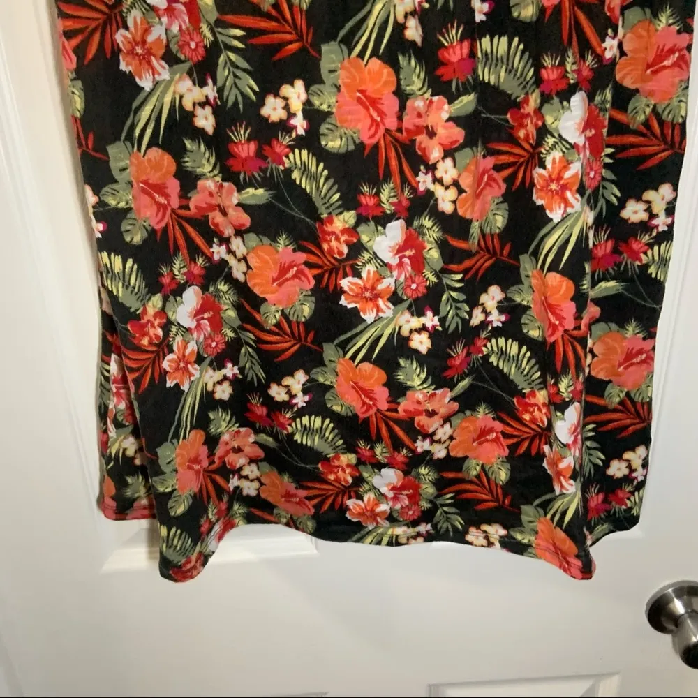 White Stag Black/Orange/Green Floral Lace Crochet Accent Top M - Image 5