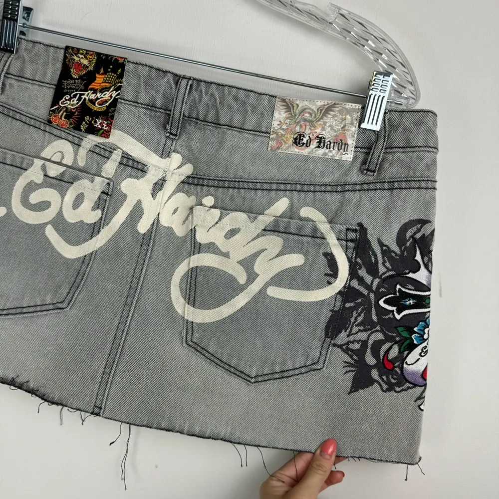 NWT Ed Hardy Denim Mini Skirt Sz XL Grey Wash Graphic Print Y2K - Image 10