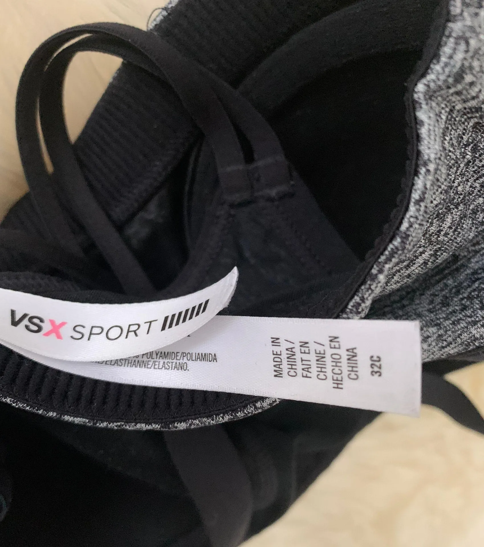 Victoria’s Secret VSX sports Bra 32C - Image 3