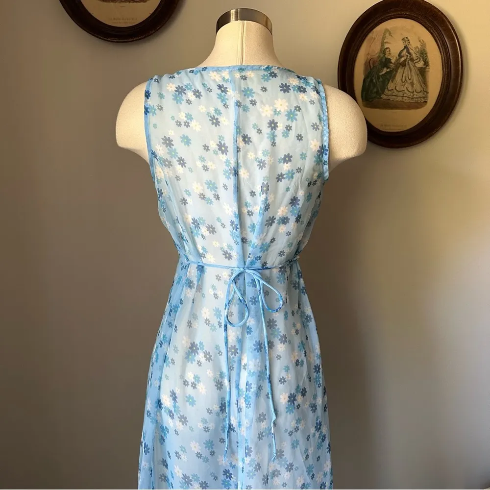 Vintage 1970s powder blue sheer dress - Image 4