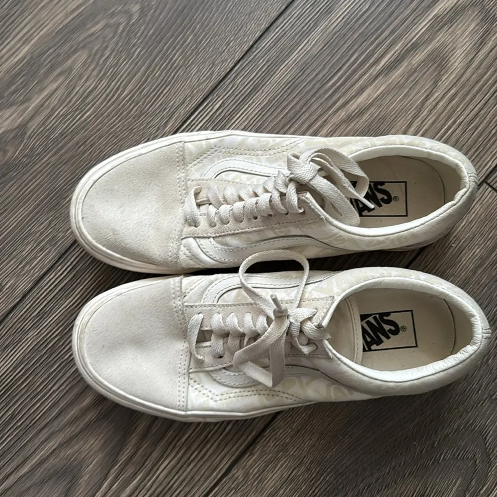 Vans Old Skool PLATFORM Tonal logo sneakers size 8 - Image 9