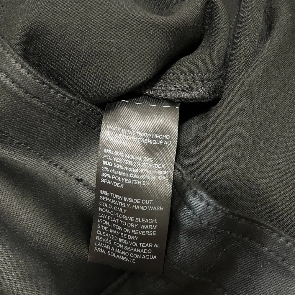 WHITE HOUSE BLACK MARKET Black Faux Leather Wrap Pencil Midi Skirt Sz 0 EUC - Image 5