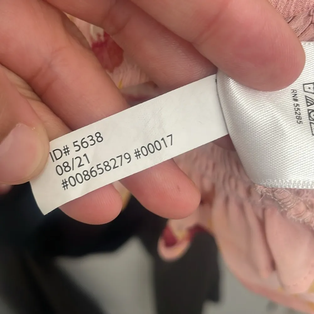 Express pink flower crop top with sheer sleeves size XS - Image 6