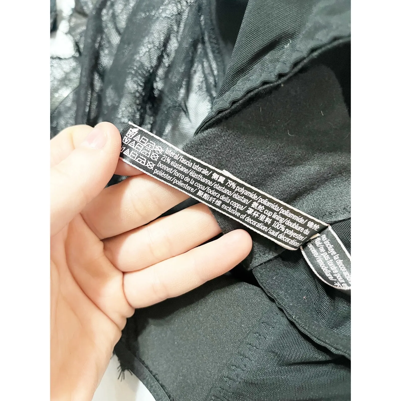 Victoria's Secret VS Dream Angels Black‎ Chantilly Lace High Neck Bra Top 32DD - Image 4