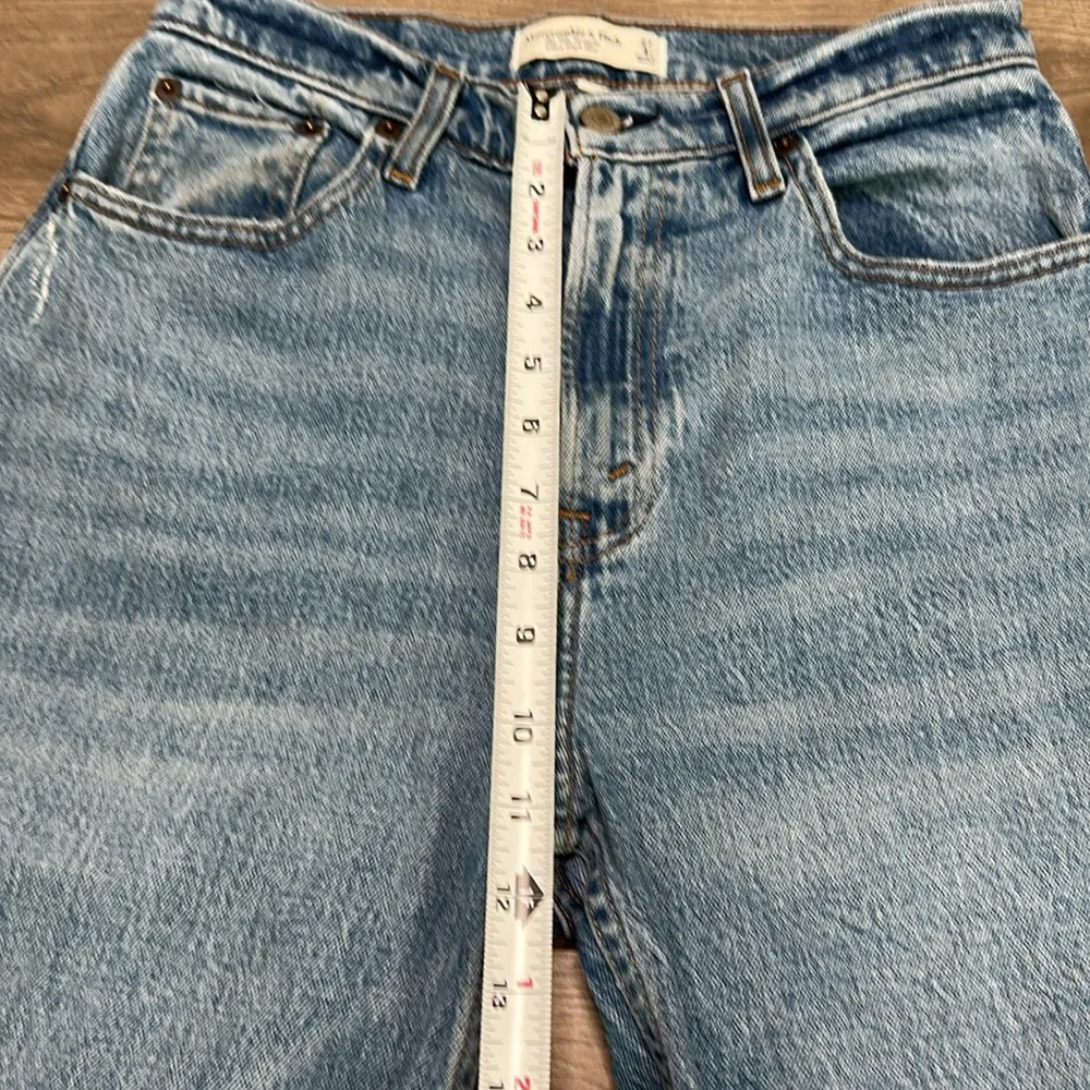 Abercrombie & Fitch 90’s Straight Ultra High Rise Curve Love Blue Jeans Size 27 - Image 9