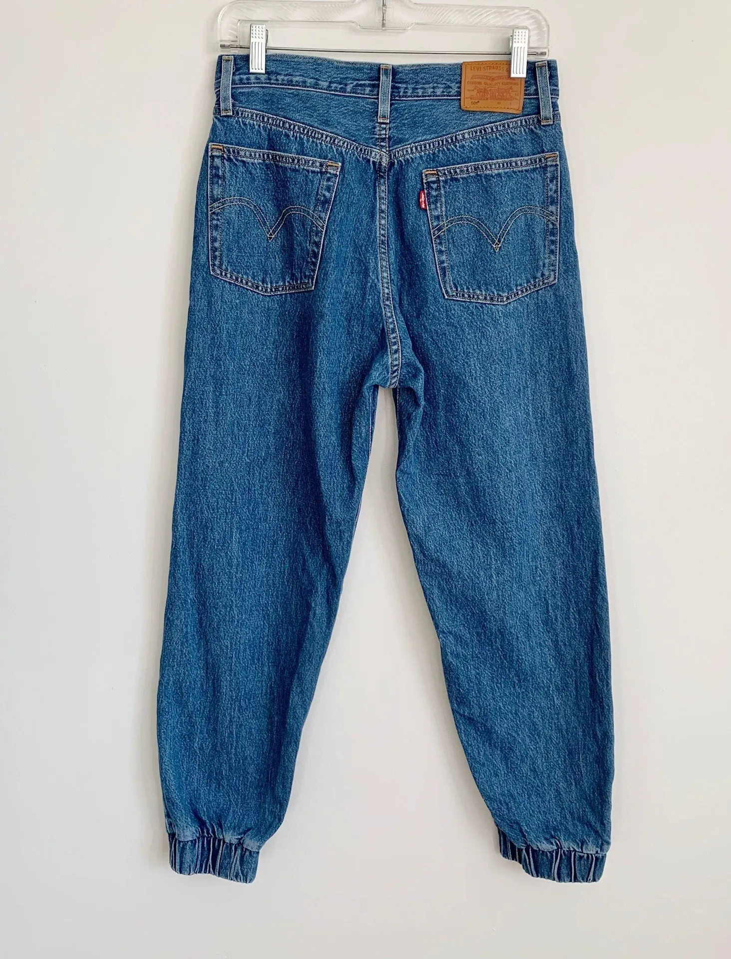 501 Button Fly High Waist Jogger Jeans Sz 27 - Image 4