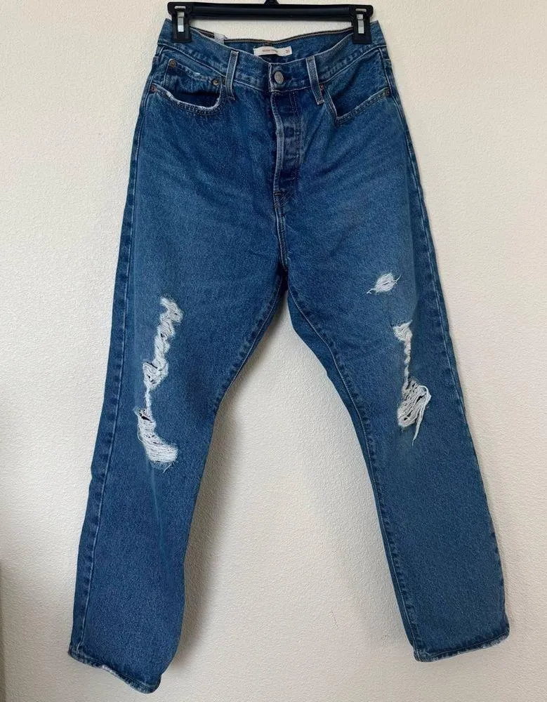 NWOT  wedgie straight ripped jeans size 31 - Image 2