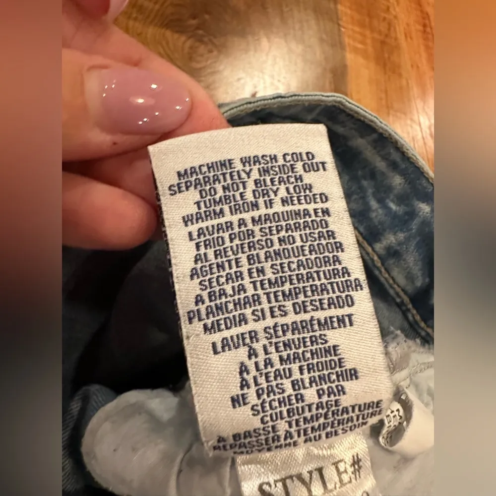 Euc Kinsley YMI High Rise Jean ankle cut style 43905 distressed jeans - Image 5