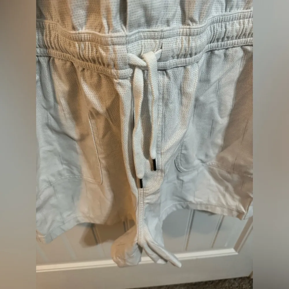 Athleta Farallon Printed Romper Spliced Magic Veil Gray - Image 6