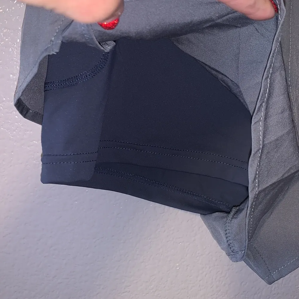 Large grey spandex lined athletic shorts Gray - Image 2