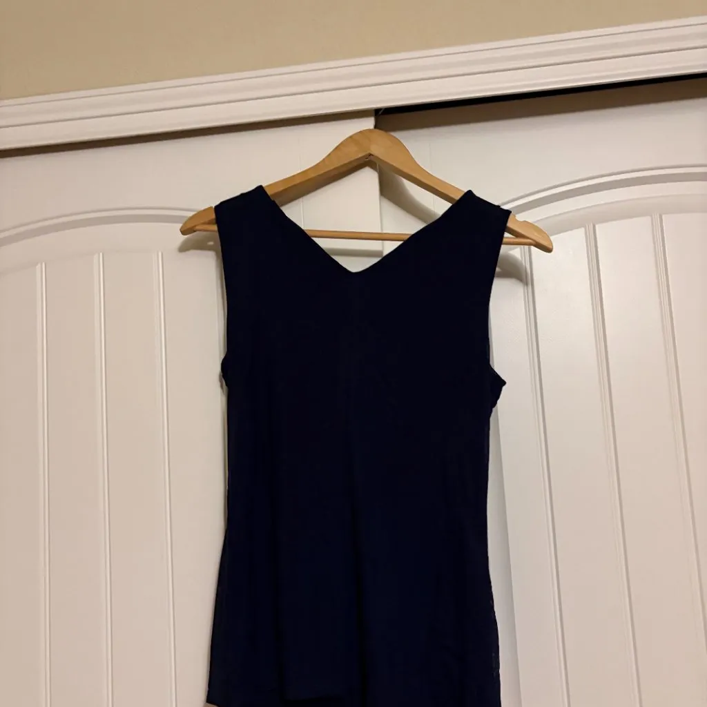 T Tahari Sleeveless Blouse Black Estimated Size Small Layered Tulle Deep V Neck - Image 3