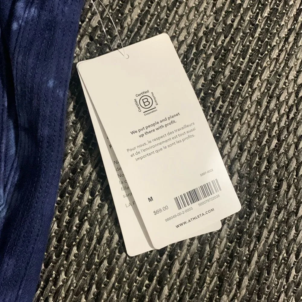 Athleta Farallon tie dye shorts size M - Image 8