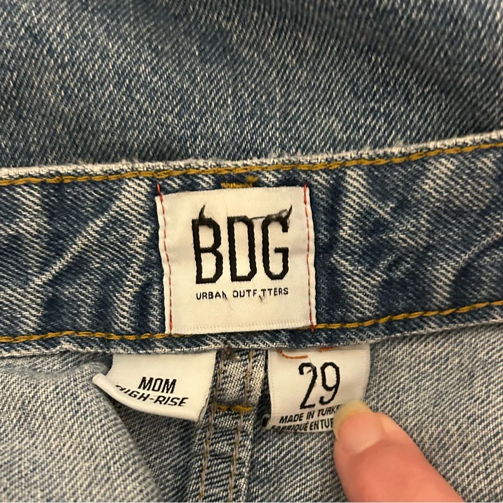 BDG‎ Urban Outfitters High Rise Mom Jean Size 29 - Image 5