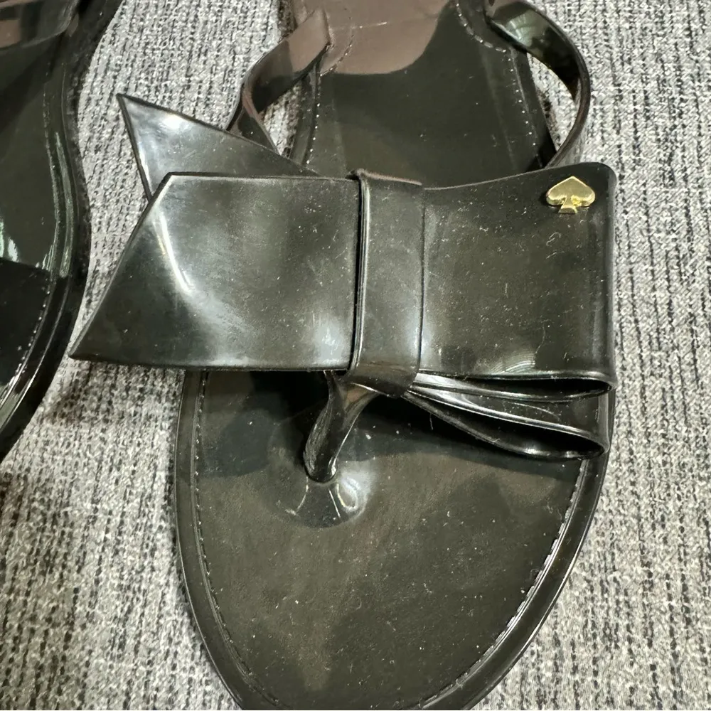 Kate Spade New York Jayla Jelly Bow Flip Flop Sandals - Image 8