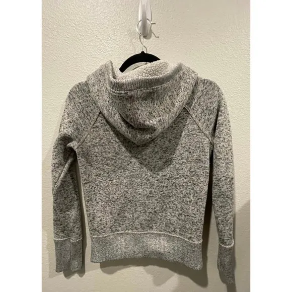 American Eagle  Grey Zipp-up Hoddie - Image 5