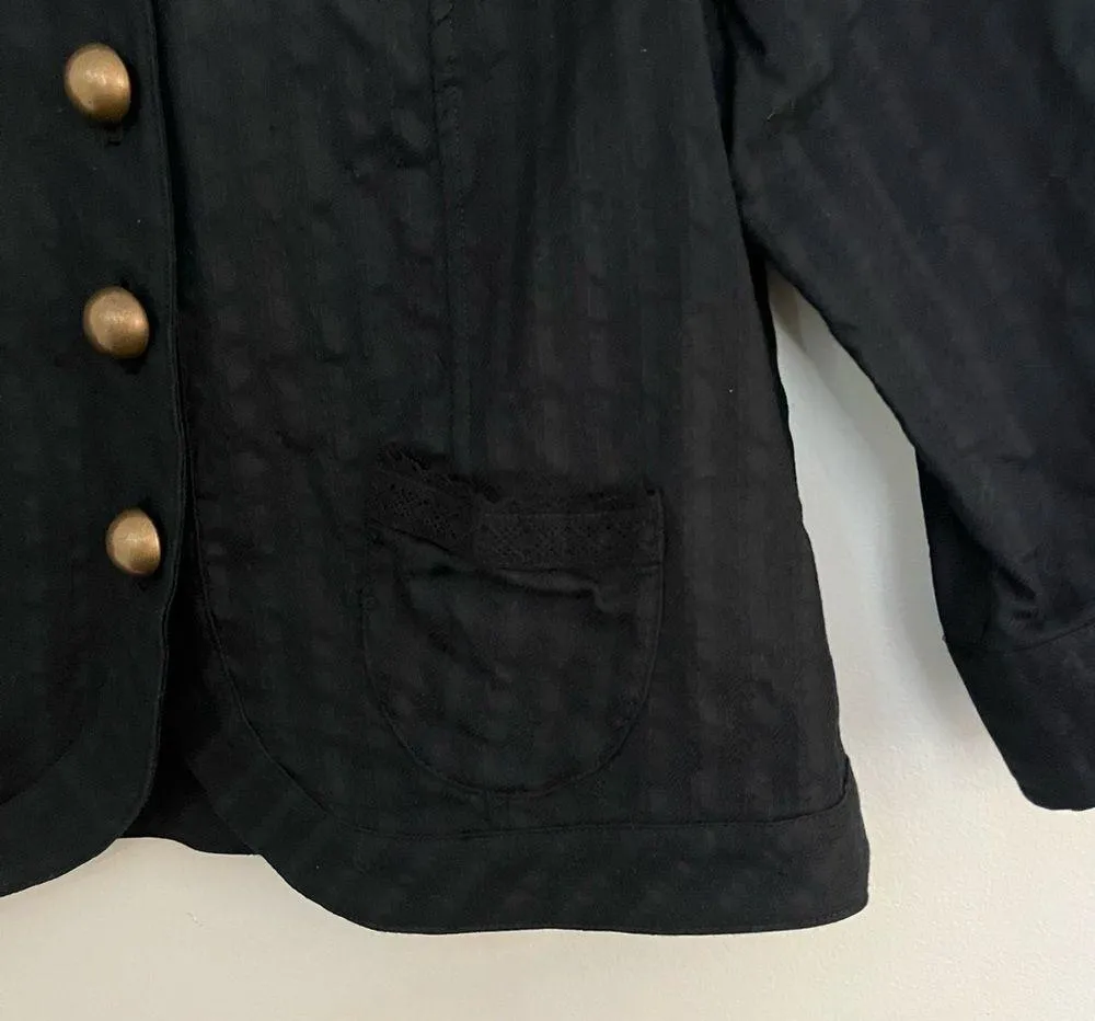 Veeko Crop Jacket with bold buttons and cute lace trim pockets. EUR Size 38 - Image 8