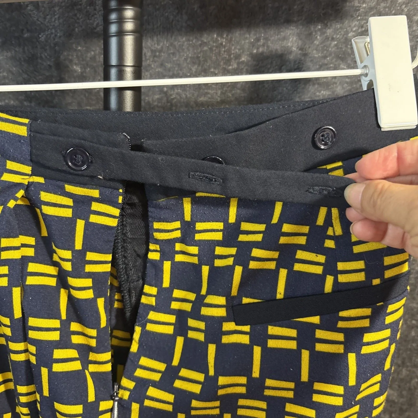 ZARA Navy Blue with Yellow contrasting print crop trousers pants  XS - Image 10