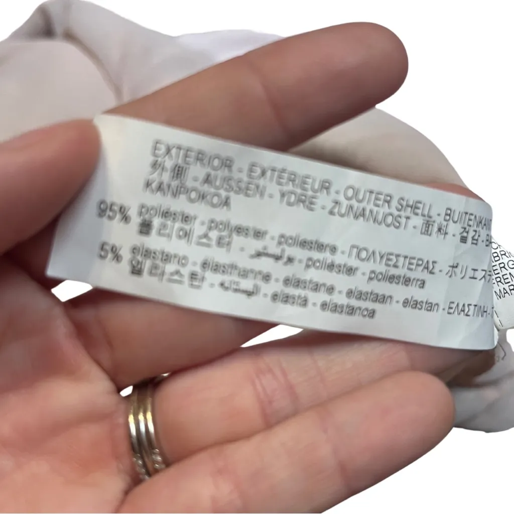 New ZARA Sequin Wrap Skirt ✨
Size Small - Image 6