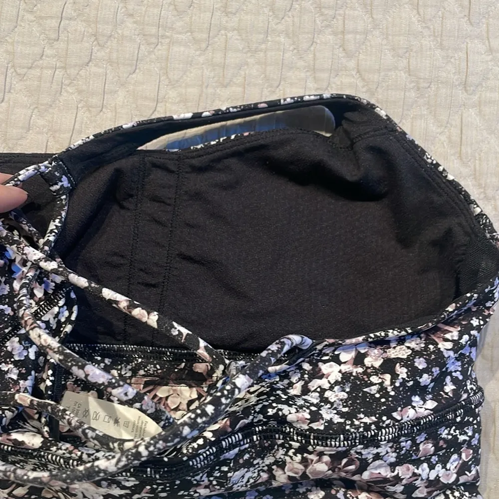 Lululemon Free to be Bra Long Line Black Pink Floral Spritz-Multi Size 4 - Image 7