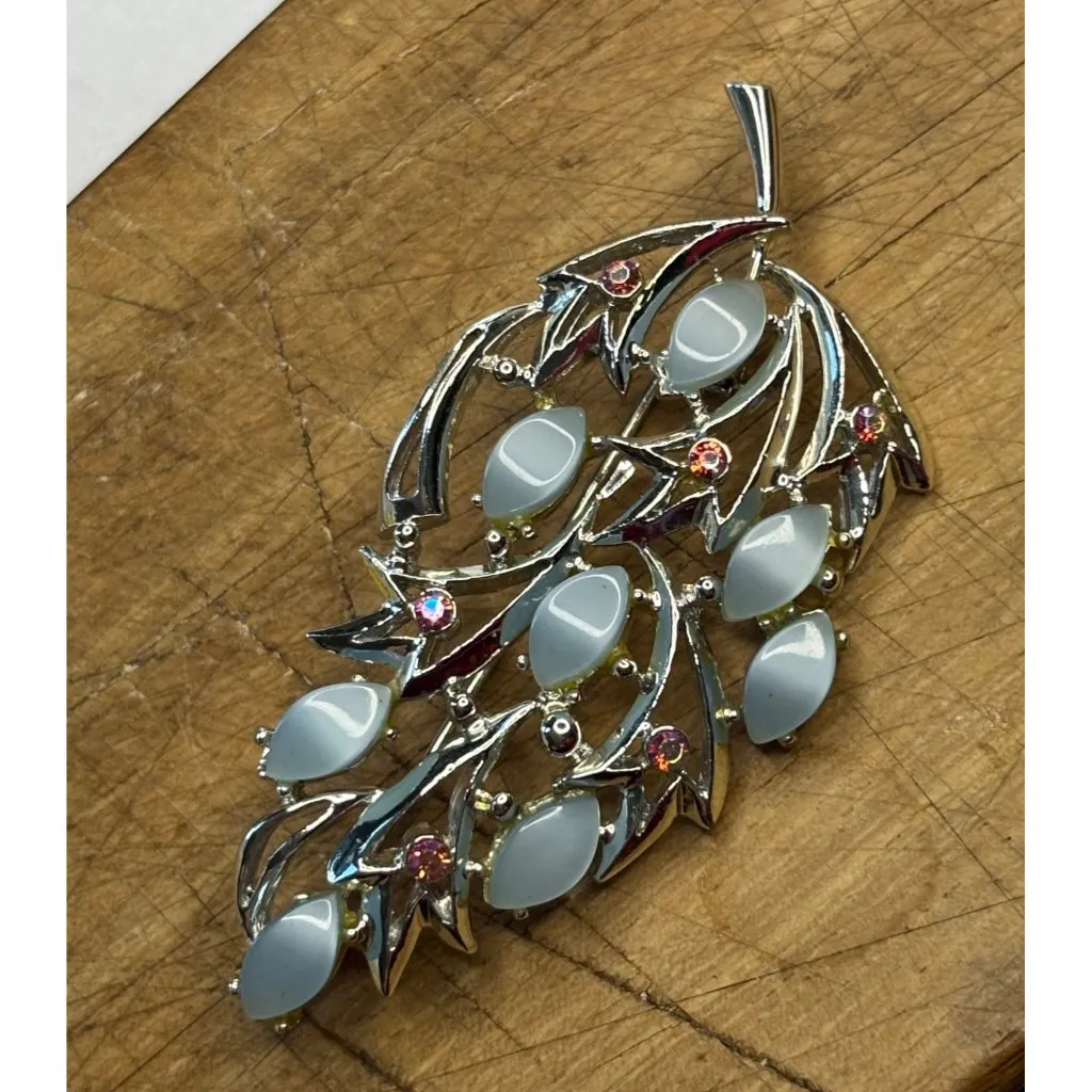 Vintage Parue Blue & Silver Leaf Brooch With Blue Cabochons & Pink Rhinestones - Image 3