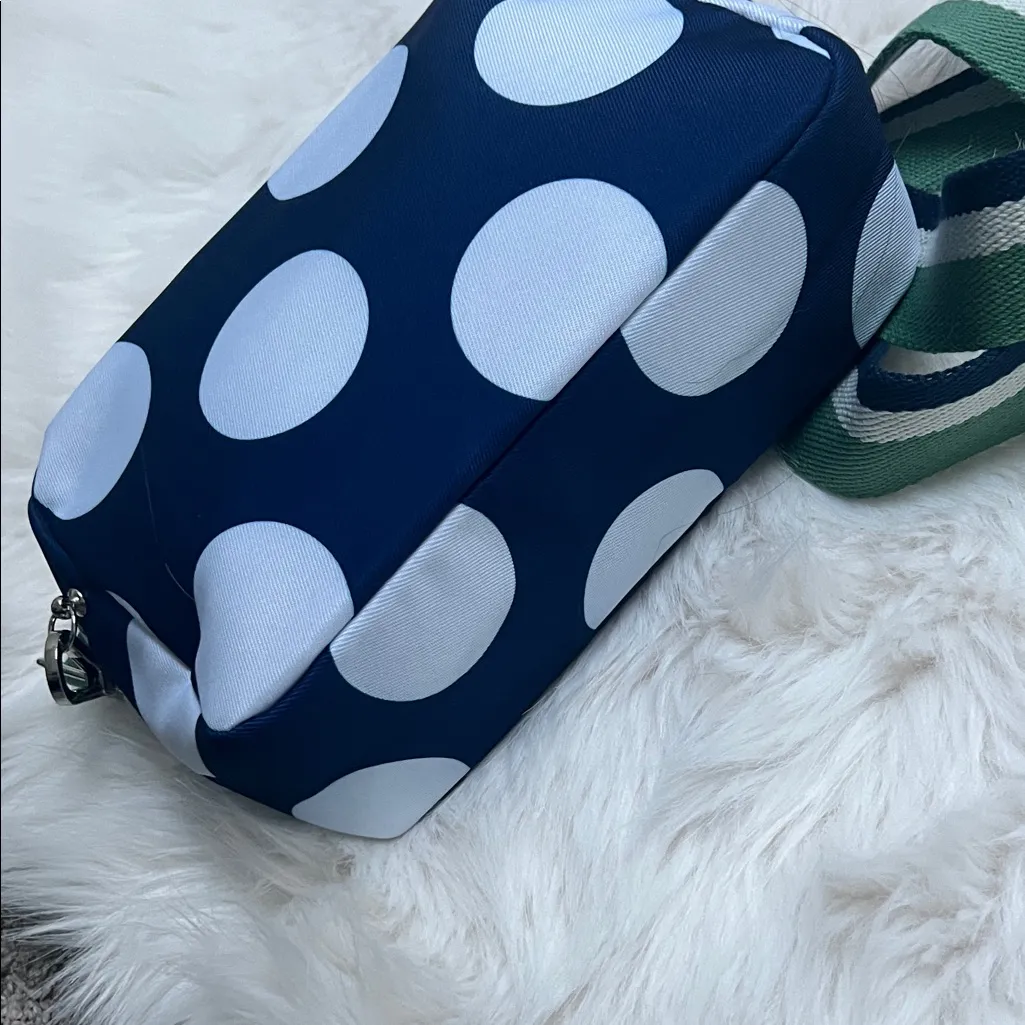 Kate Spade x Clinique Collab Navy and Green Cosmetic Bag - Image 4