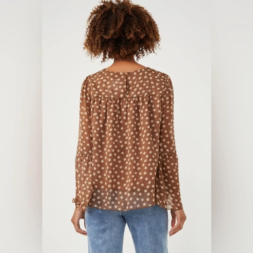 Hayden Women’s Daisy Print Tiered Chiffon Top - Image 4