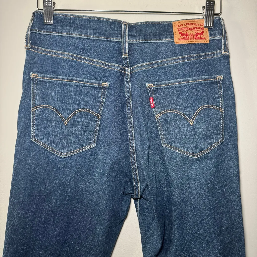 Levi's 720 High Rise Super Skinny Jeans Stretch Blue Denim Distressed Women’s 28 - Image 4