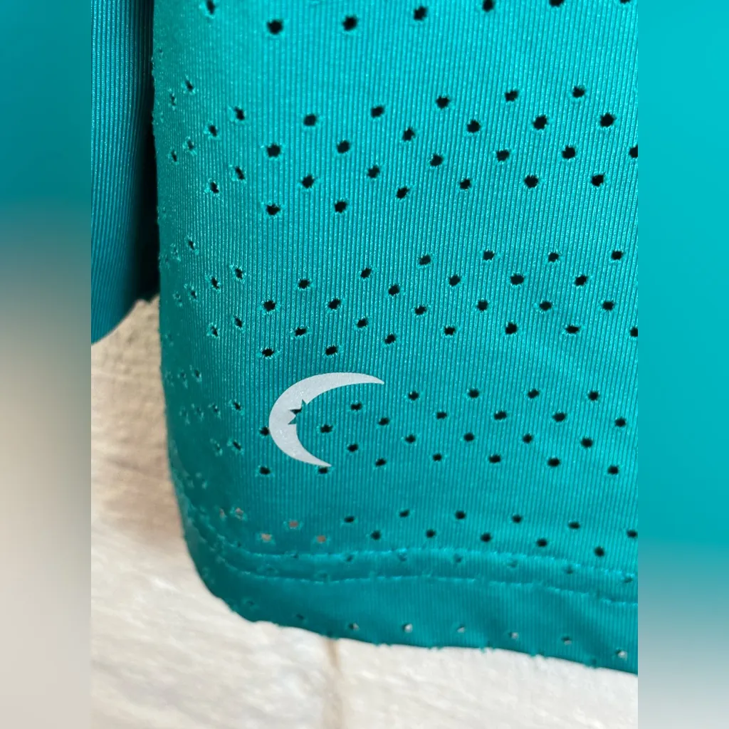 Zyia Active Woman’s Teal Chill Long T Casual Running Sportswear Tee Size Medium - Image 6