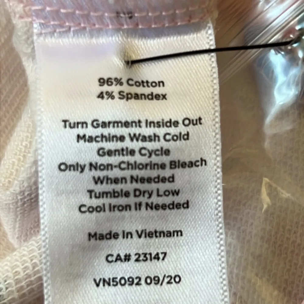 TALBOTS FUN FLORAL BUTTON HALF PLACKET TOP MEDIUM - Image 9